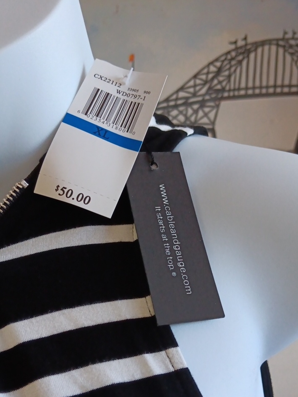 Cable & Gauge Ladies Top 1X NWT - Picture 2 of 3